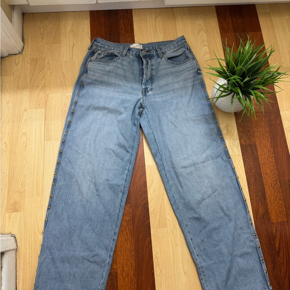 Universal Thread Light Blue Denim Jeans